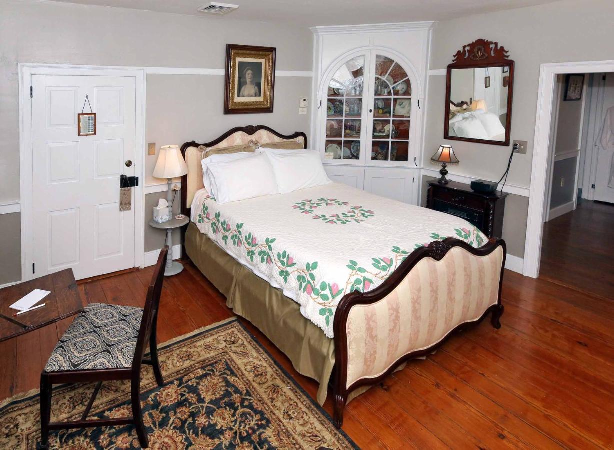 Hertzog Homestead Bed&Breakfast Ephrata Eksteriør billede